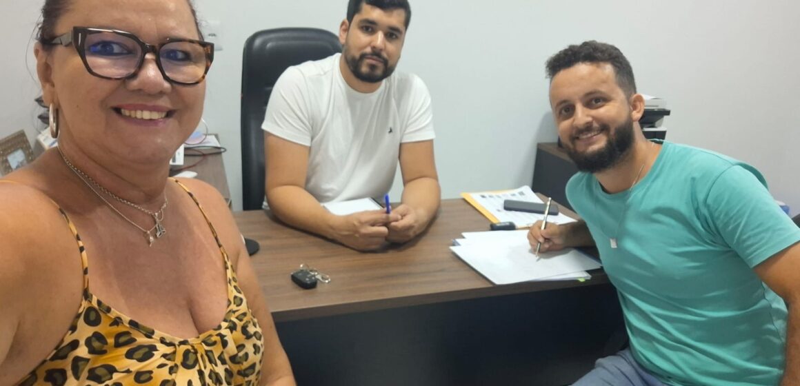PRESIDENTE DO SSERP PROMOVE REUNIÃO PARA DISCUTIR AÇÕES NA EDUCAÇÃO EM 2025